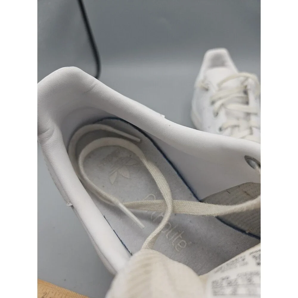 Adidas Stan Smith Boys Shoes Size 4.5 Color: White Youth